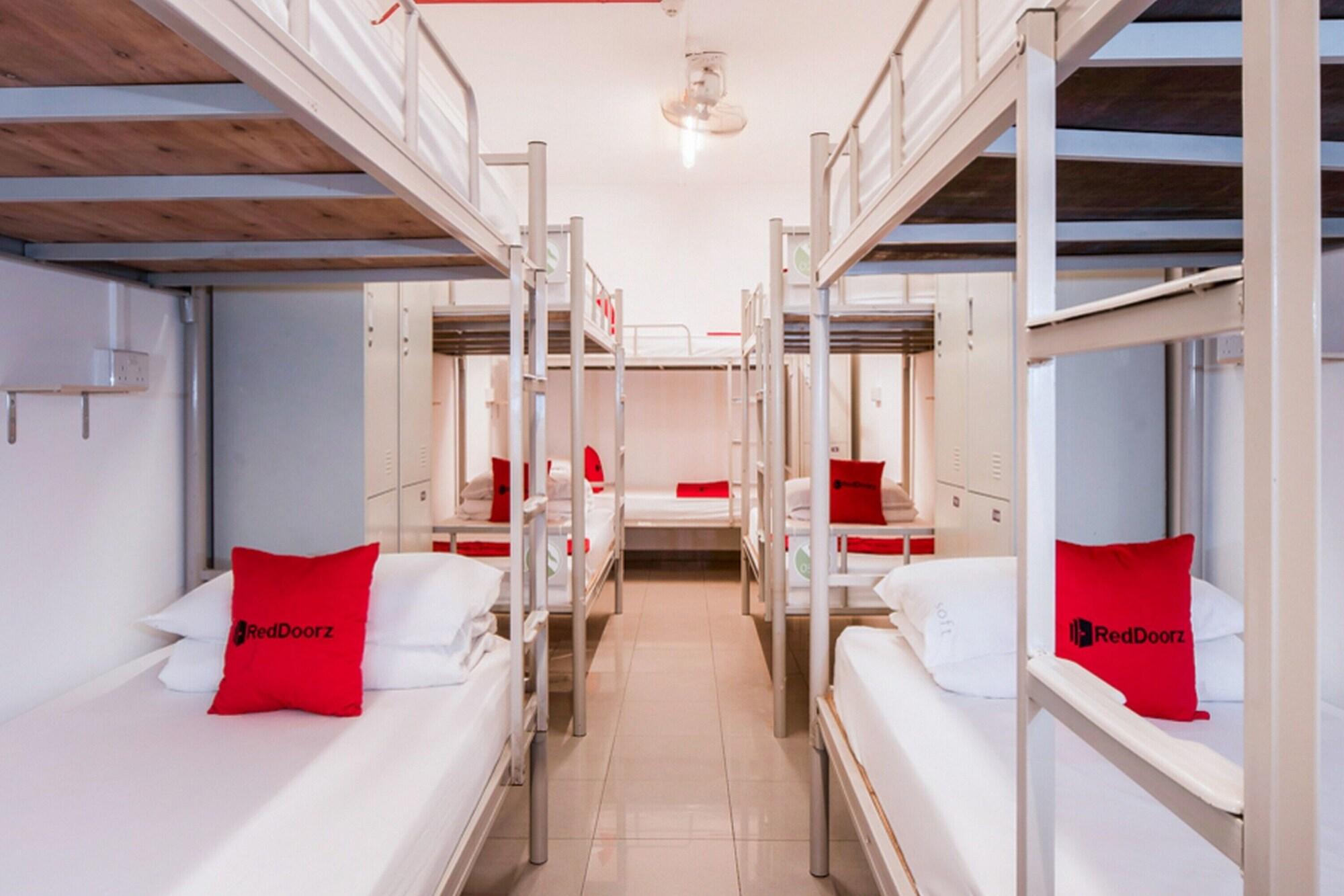 Reddoorz Hostel @ Kallang Mrt Singapur Exterior foto