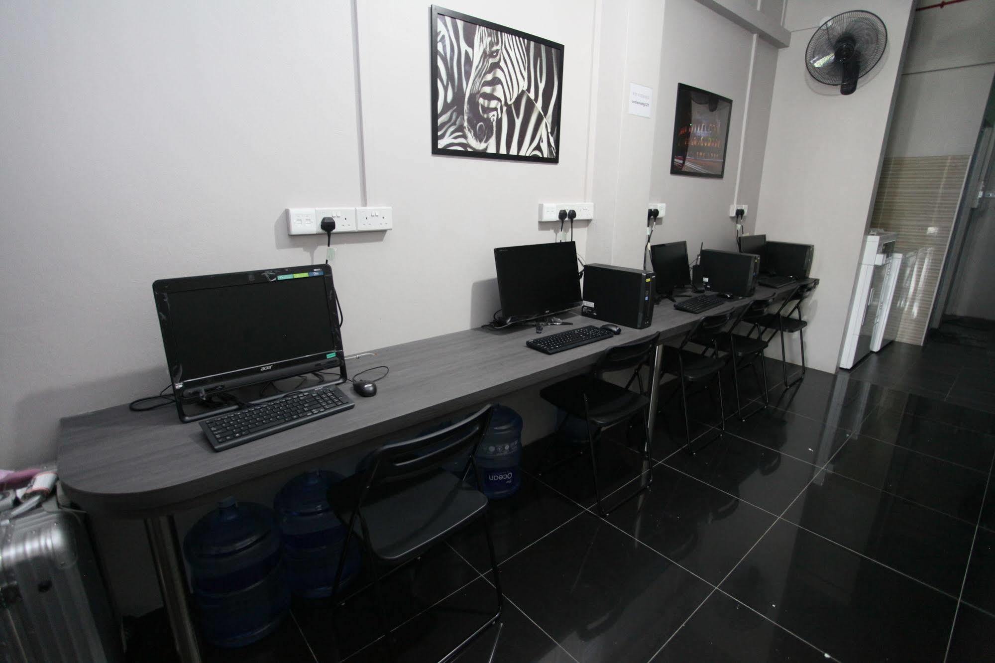 Reddoorz Hostel @ Kallang Mrt Singapur Exterior foto